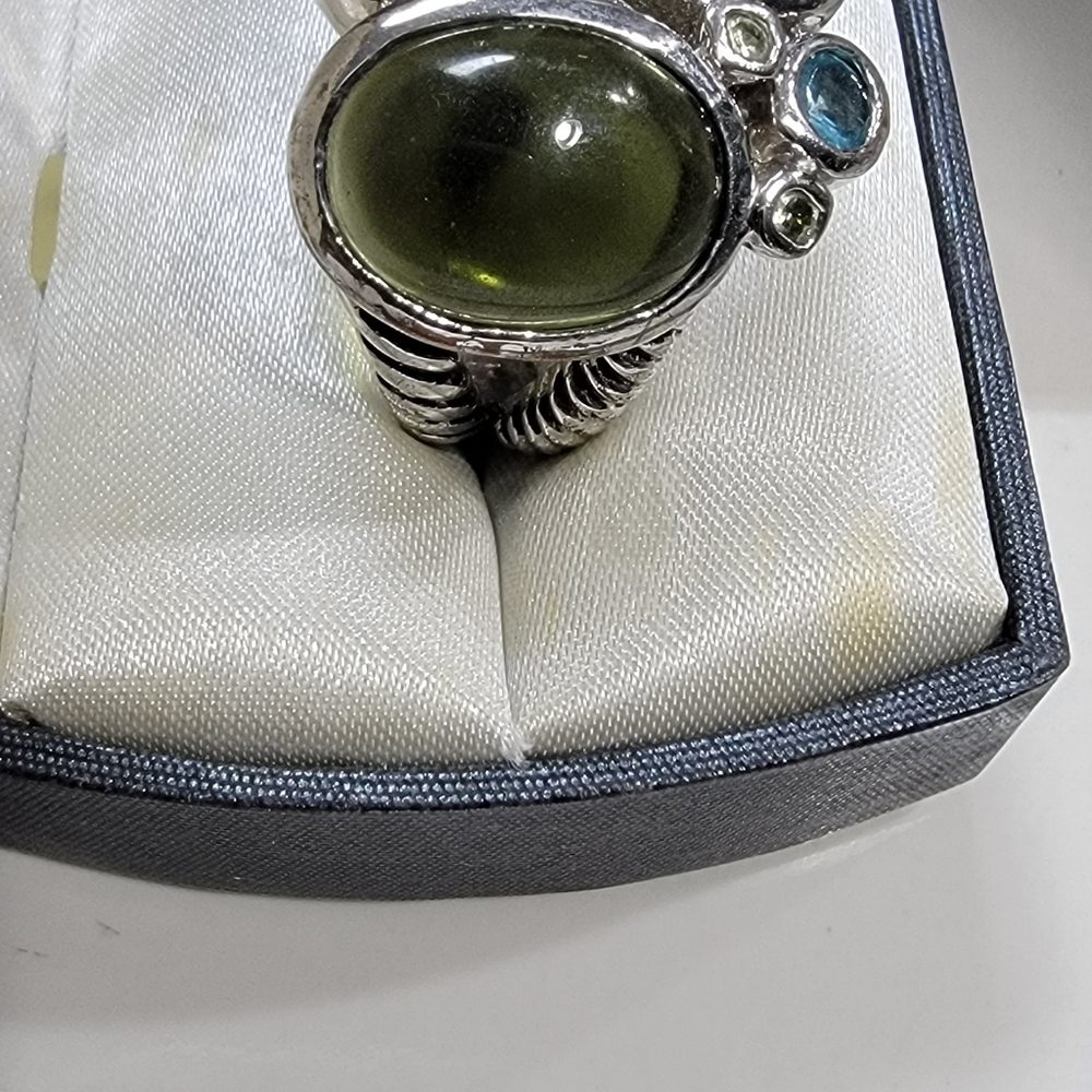 Must Have!! Statement Cocktail Ring - image 4